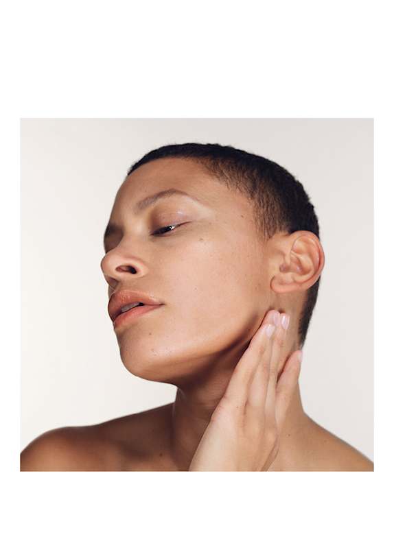 DR. EMI ARPA SKIN Produkte exklusiv bei Breuninger