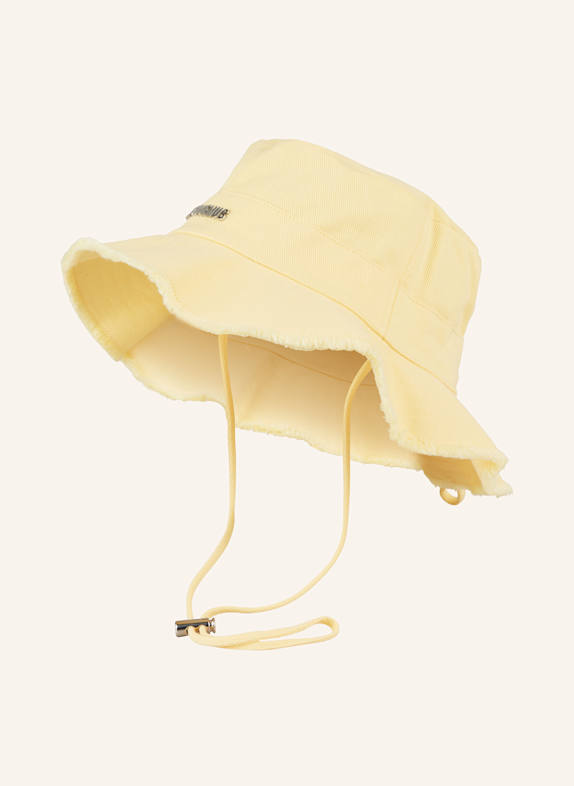 JACQUEMUS Klobouk Bucket Hat LE BOB ARTICHAUT TMAVĚ ŽLUTÁ