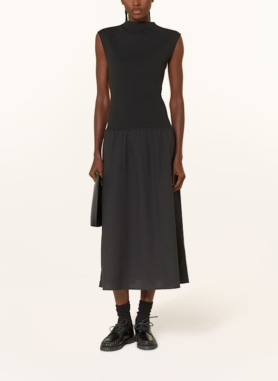 SAMSØE  SAMSØE Šaty SATHEA ze směsi materiálů ČERNÁ