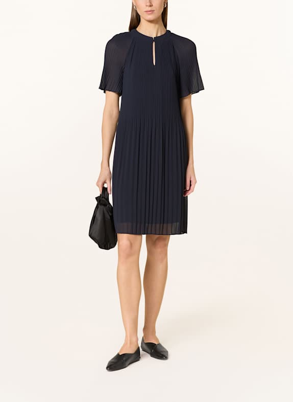 comma Plisseekleid DUNKELBLAU