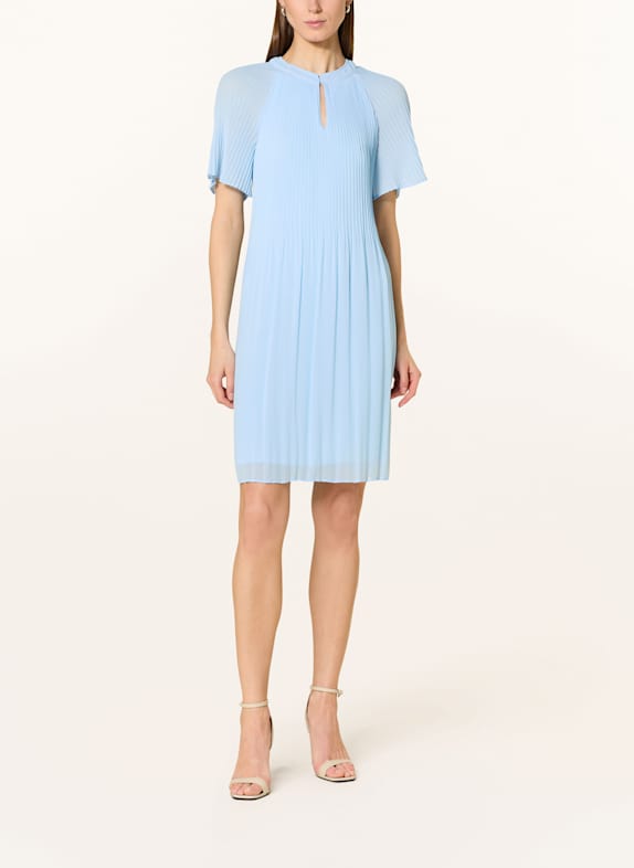 comma Plisseekleid HELLBLAU