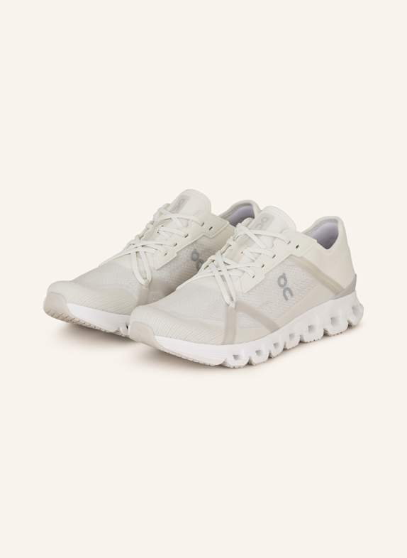 On Fitnessschuhe CLOUD X 4 AD WEISS