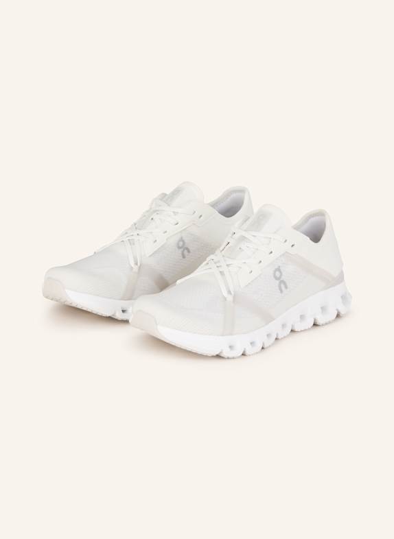 On Fitnessschuhe CLOUD X 4 AD WEISS/ CREME