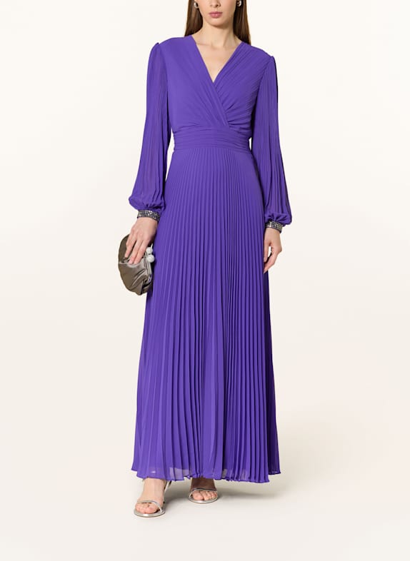 Phase Eight Plisseekleid VILA mit Schmucksteinen LILA
