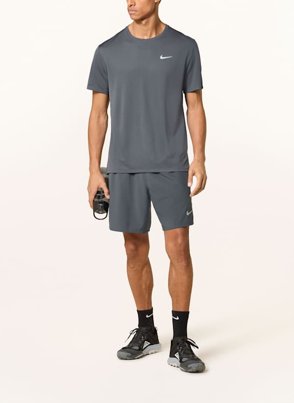 Nike 2-in-1 hardloopshort DRI-FIT CHALLANGER BLAUWGRIJS