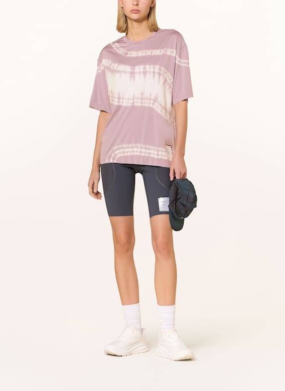 SATISFY Laufshirt AURALITE™ HELLLILA / WEISS