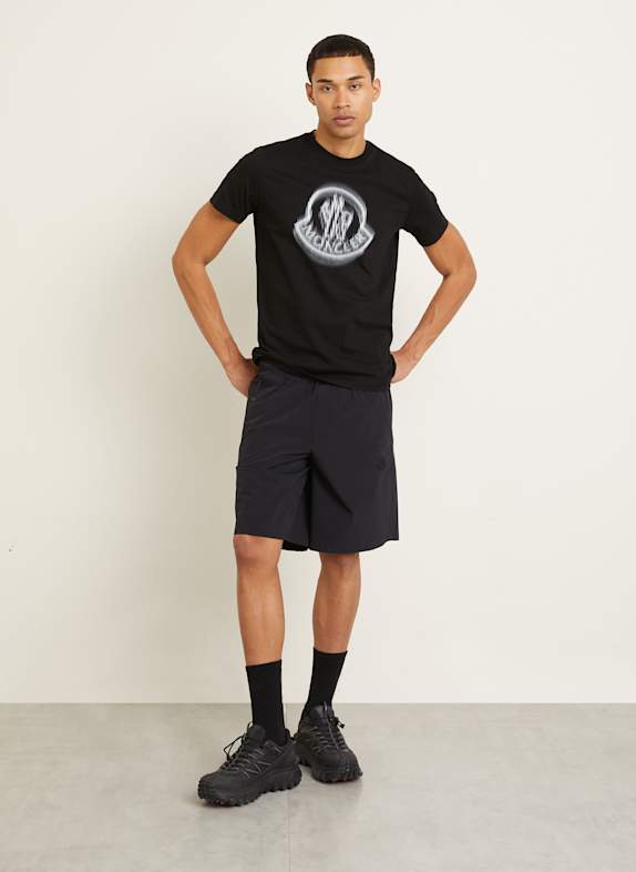 MONCLER T-shirt NOIR / GRIS CLAIR