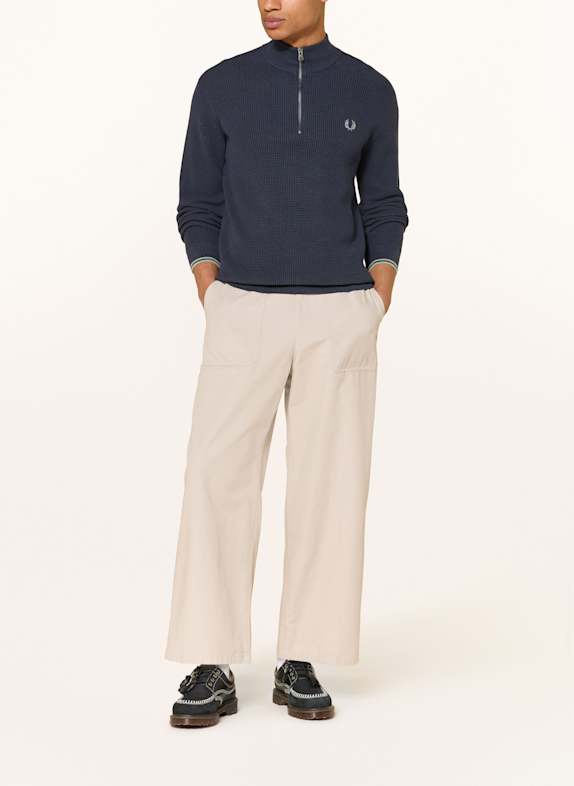 FRED PERRY Troyer DONKERBLAUW