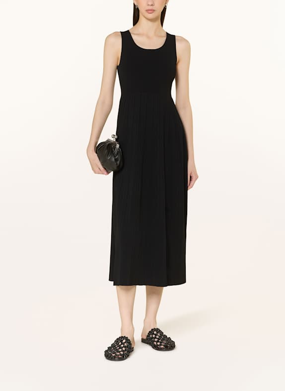 WEEKEND Max Mara Strickkleid MARKUS SCHWARZ
