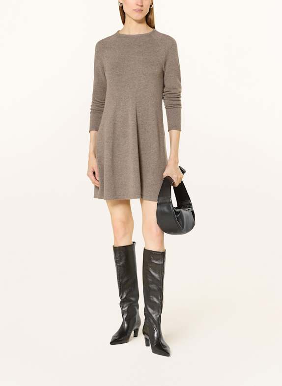 LISA YANG Strickkleid aus Cashmere TAUPE