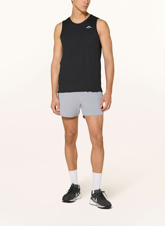 Nike Hardloopshirt SOLAR CHASE ZWART