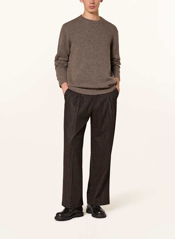 NN.07 Trui LEE BRUIN