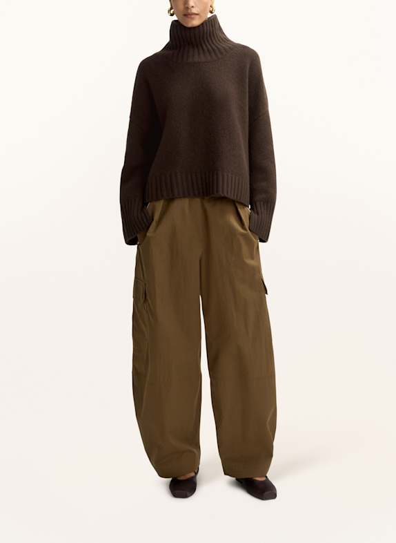 SOFT GOAT Turtleneck sweater in cashmere DARK BROWN