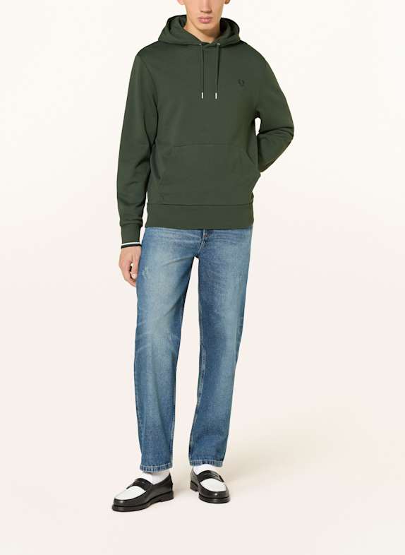 FRED PERRY Hoodie M2643 DONKERGROEN