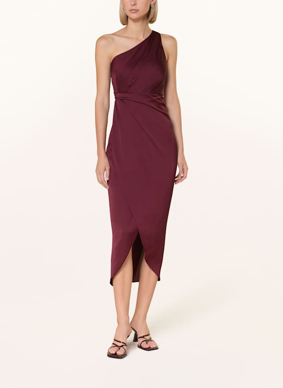 V by Vera Mont robe en satin ROUGE FONCÉ