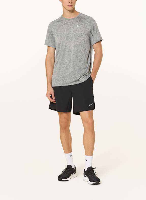 Nike Hardloopshirt STRIDE GRIJS