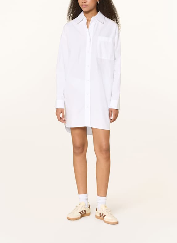 t-shirt med vriden detalj Oversized shirt dress WHITE