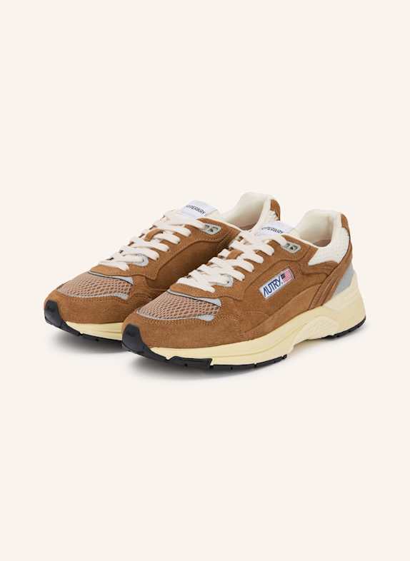 AUTRY Sneaker HYPERWAY LOW UM BRAUN / ECRU