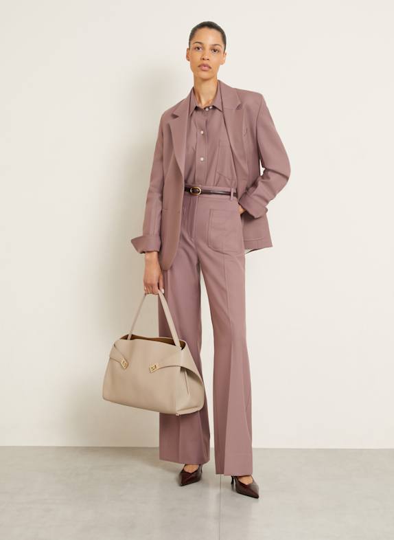 FERRAGAMO Handväska HUG SOFT GRÄDDE