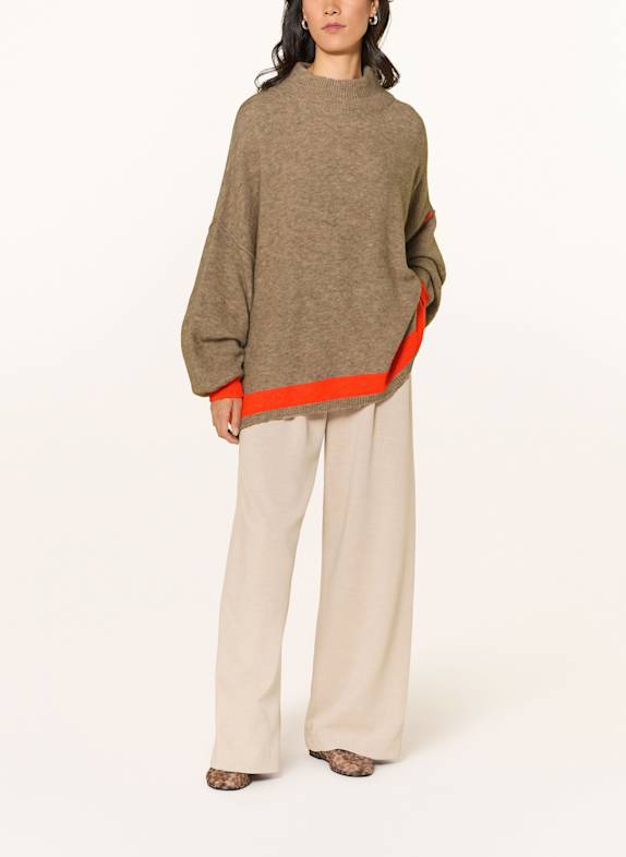Grace Oversized trui CAMEL