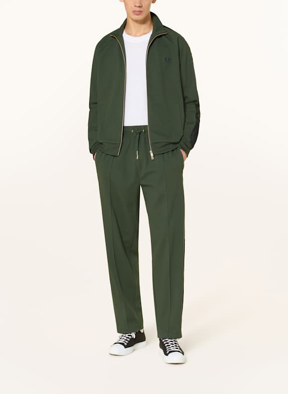 FRED PERRY Track Pants mit Galonstreifen DUNKELGRÜN