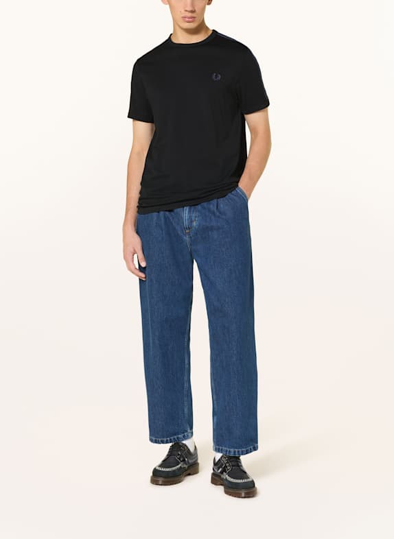 FRED PERRY T-shirt med galonstriber 102 SORT