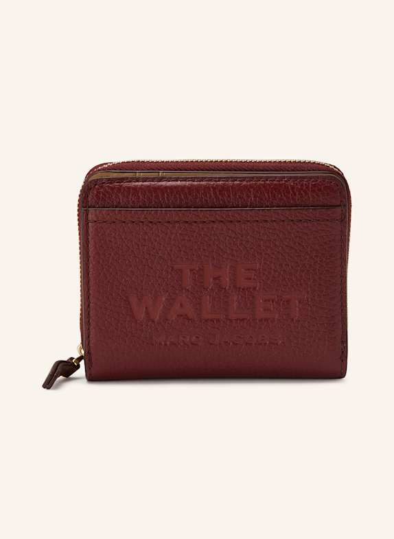 MARC JACOBS Portfel THE MINI COMPACT WALLET CIEMNOCZERWONY