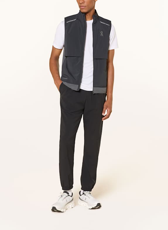 On Loopvest WEATHER ZWART / DONKERGRIJS