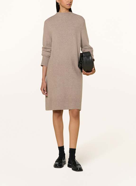 YERSE Strickkleid NINA HELLBRAUN