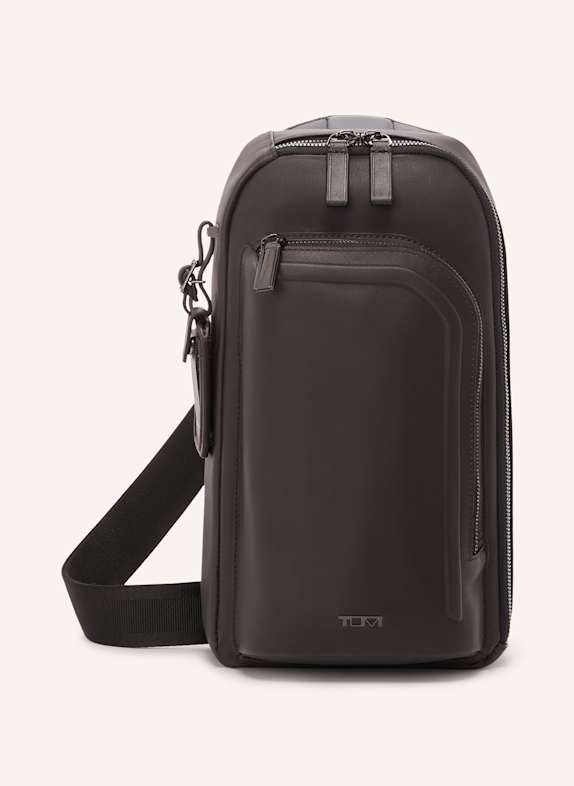 TUMI Taška přes rameno HARRISON GREGORY SLING TMAVĚ HNĚDÁ