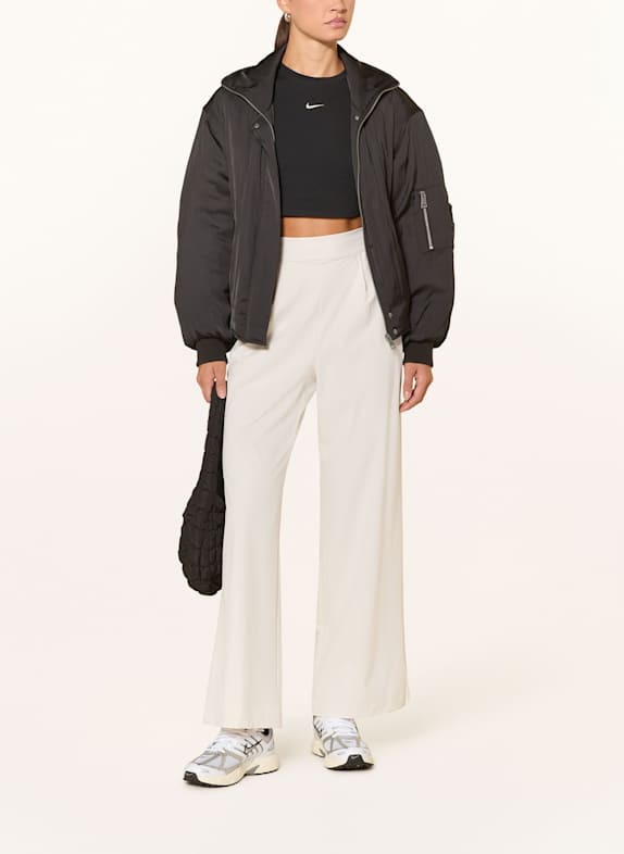 Nike Trainingshose 24.7 PERFECTSTRETCH CREME