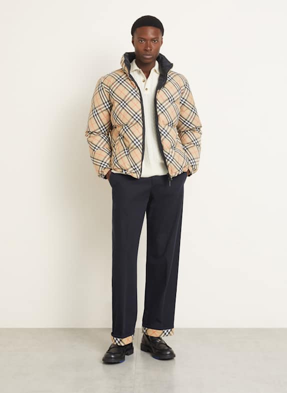 BURBERRY Oboustranná péřová vesta SNOWDON VELBLOUDÍ / TMAVĚ ŠEDÁ / ČERVENÁ