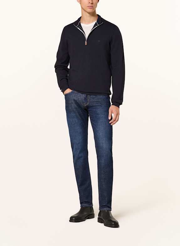 FYNCH-HATTON Troyer DONKERBLAUW