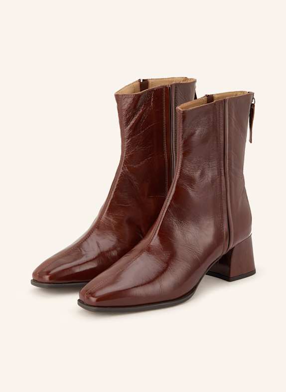 UNISA LUCAS patent ankle boots BROWN