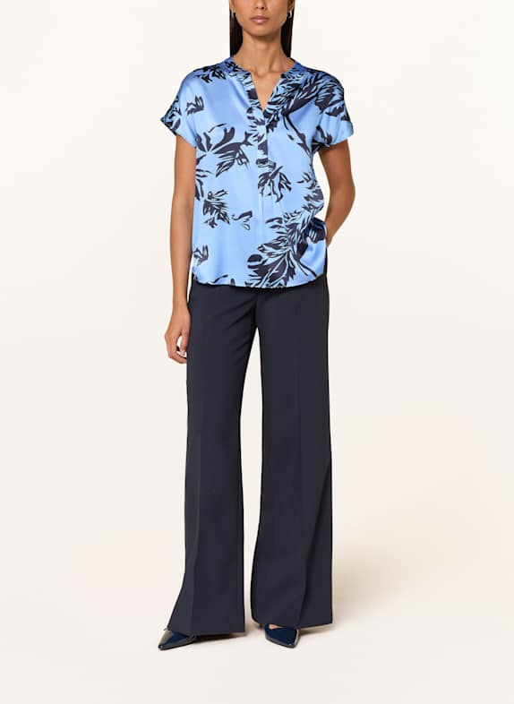 darling harbour Bluse i silke LYSEBLÅ / SORT