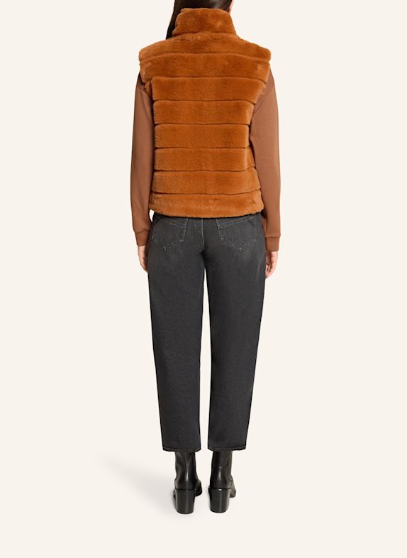 BETTY&CO Bodywarmer van imitatiebont met opstaande kraag BRUIN
