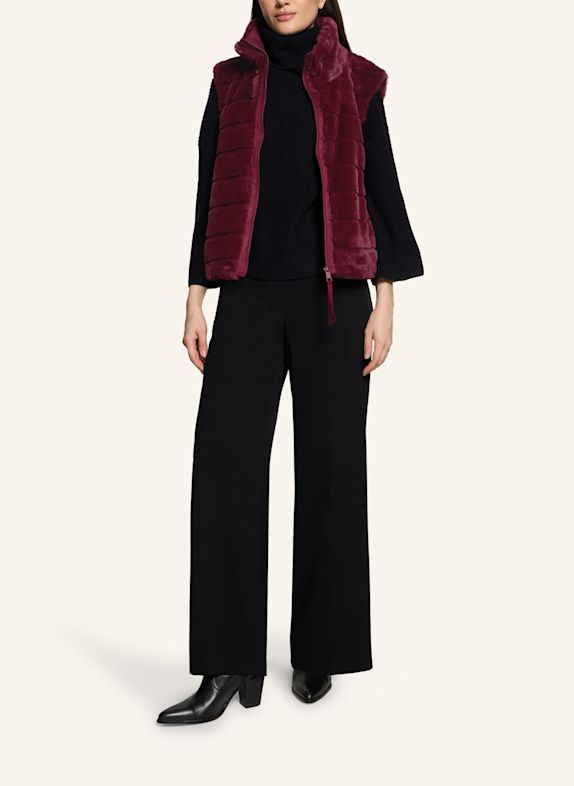 BETTY&CO Bodywarmer van imitatiebont met opstaande kraag DONKERROOD