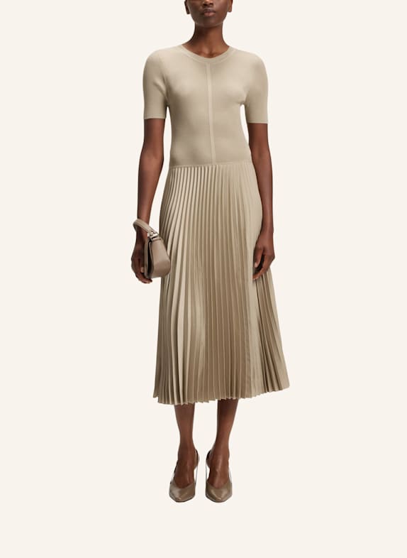 BOSS Gestricktes Kleid FADRIDI BEIGE