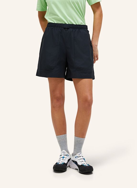 Peak Performance W Outdoor Cargo Shorts Cargoshorts SCHWARZ