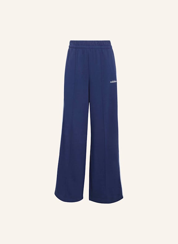 adidas SEASONAL ESSENTIALS COLOURPOP HOSE MIT AUFGESTICKTER GRAFIK BLAU/ WEISS
