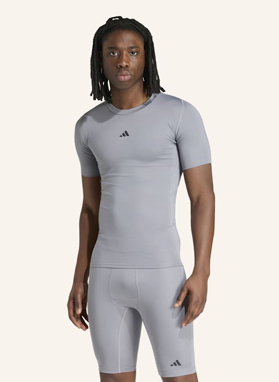 adidas T-Shirt TECHFIT GRAU