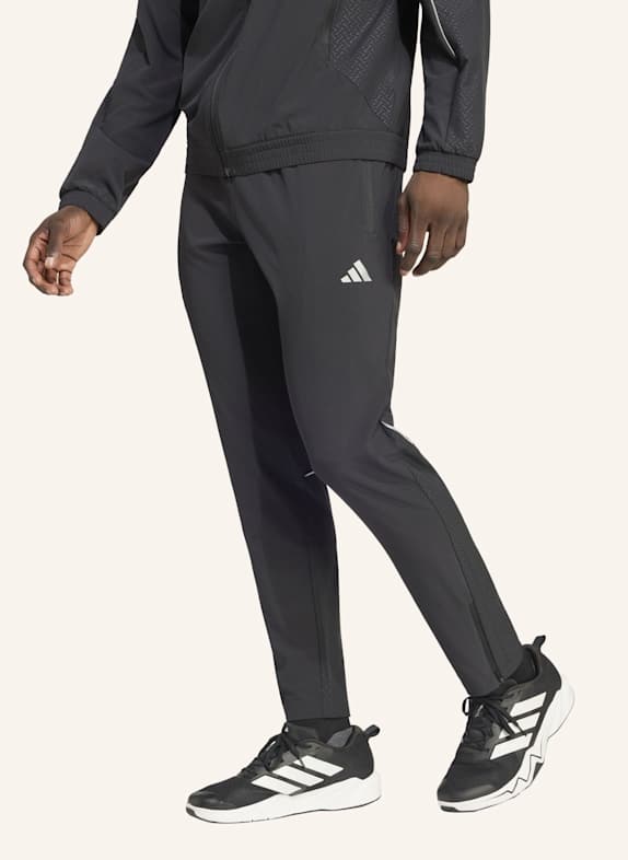 adidas TECH APPAREL SLIM TRAININGSHOSE SCHWARZ