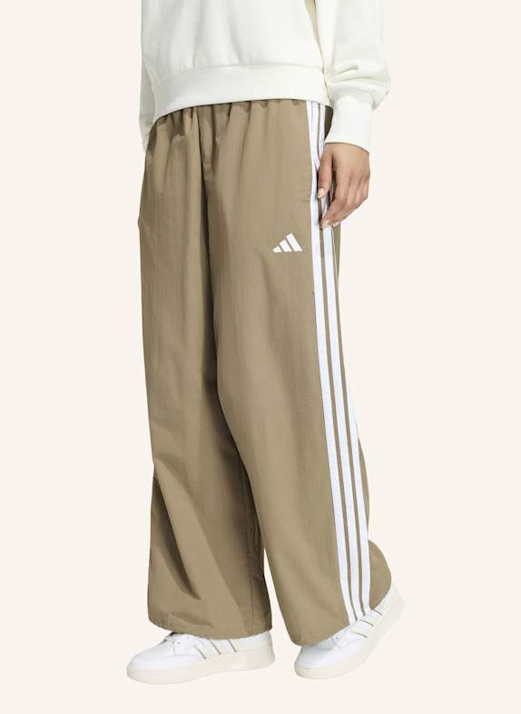 adidas ICONIC BUNGEES-TRAININGSHOSE, GEWEBT, WEITES BEIN KHAKI