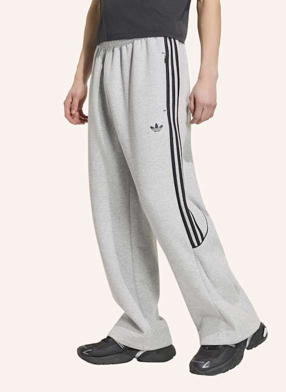 adidas Originals SPACER TEAMGEIST 26 CUTLINE HOSE, OFFENER SAUM GRAU