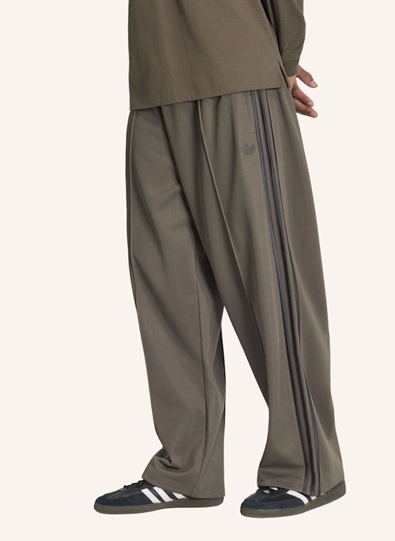 adidas Originals Track Pants OVERSIZED TRACK BRAUN