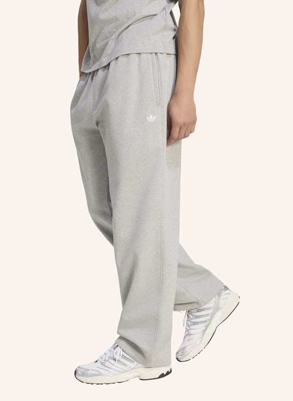 adidas Originals TREFOIL ESSENTIALS HOSE, OFFENER SAUM GRAU