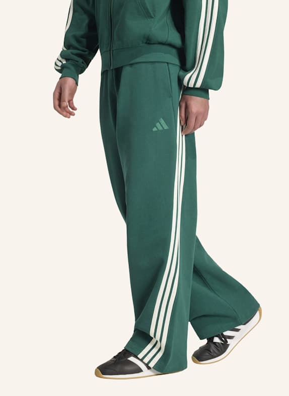 adidas ADIDAS KIT 3-STREIFEN HOSE, WEIT GESCHNITTEN GRÜN/ WEISS