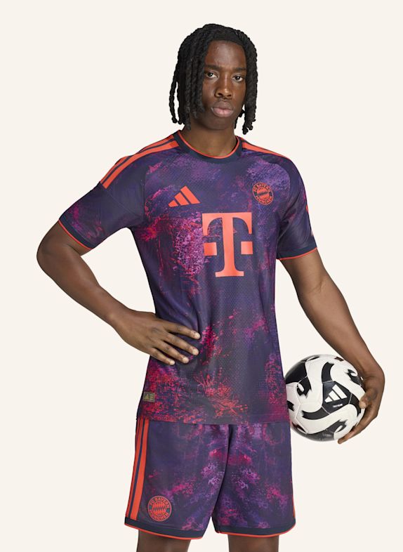 adidas FC BAYERN MÜNCHEN 26/27 AUTHENTIC AUSWEICHTRIKOT NEONLILA / NEONROT / NEONROSA
