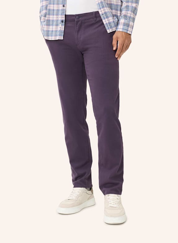 BRAX Chino FABIO IN Modern Fit DUNKELLILA
