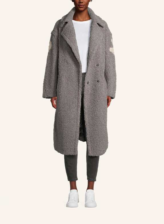 No.1 Como Teddyfell-Mantel NOEMI GRAU